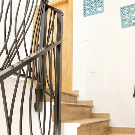 Lucero 12 Guest house 4*