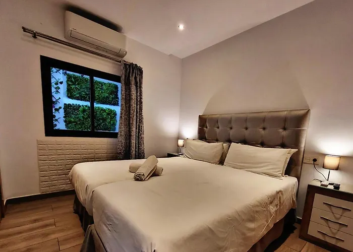 Lucero 12 بيت ضيافة ماربيا